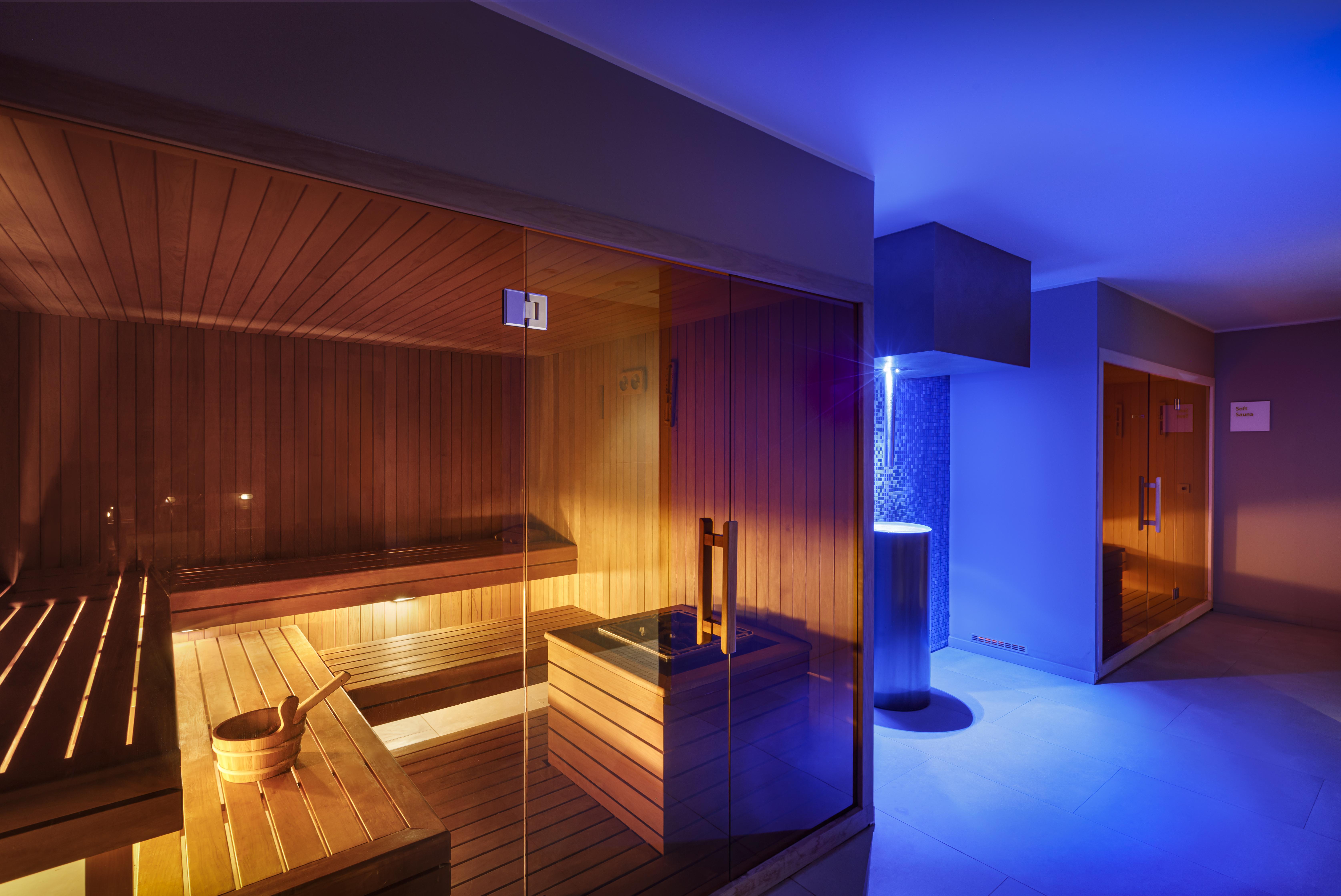 Hotel Ambasador - Liburnia Abbazia Esterno foto A modern spa