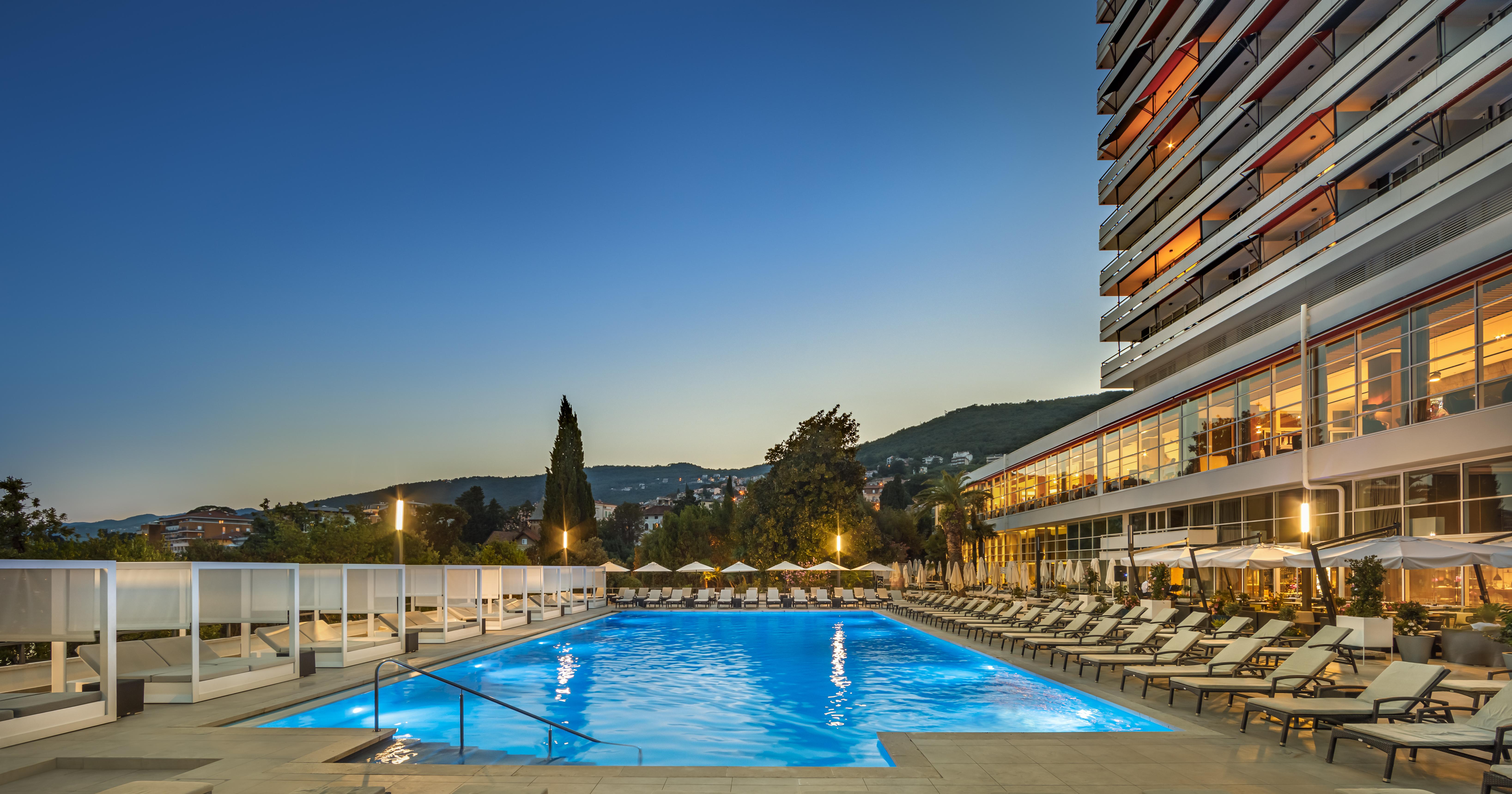Hotel Ambasador - Liburnia Abbazia Esterno foto